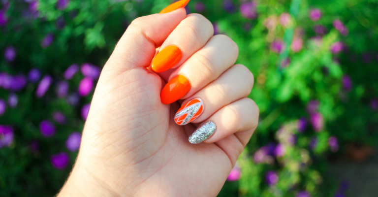 8. Elegant Round Nail Design with Metallic Accents - wide 6