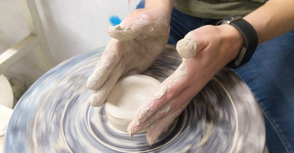 Can You do Pottery with Long Nails