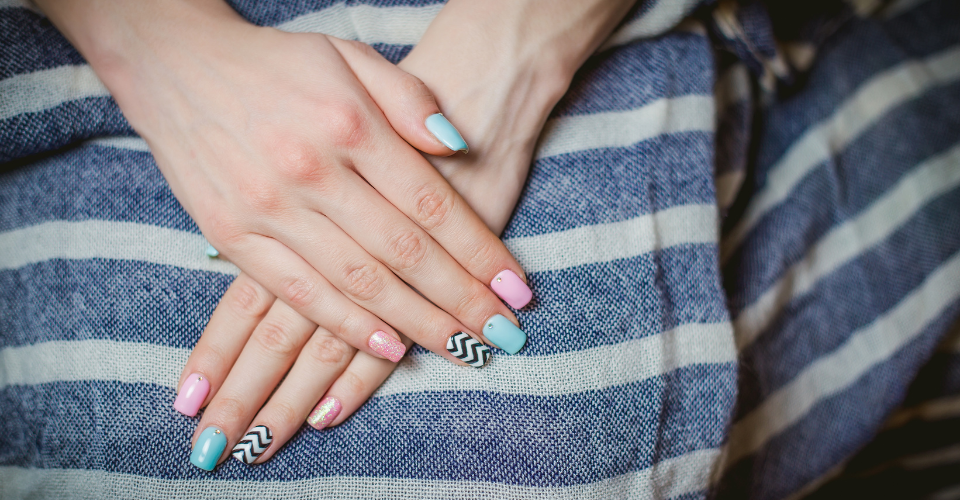 How to Shower with Acrylic Nails