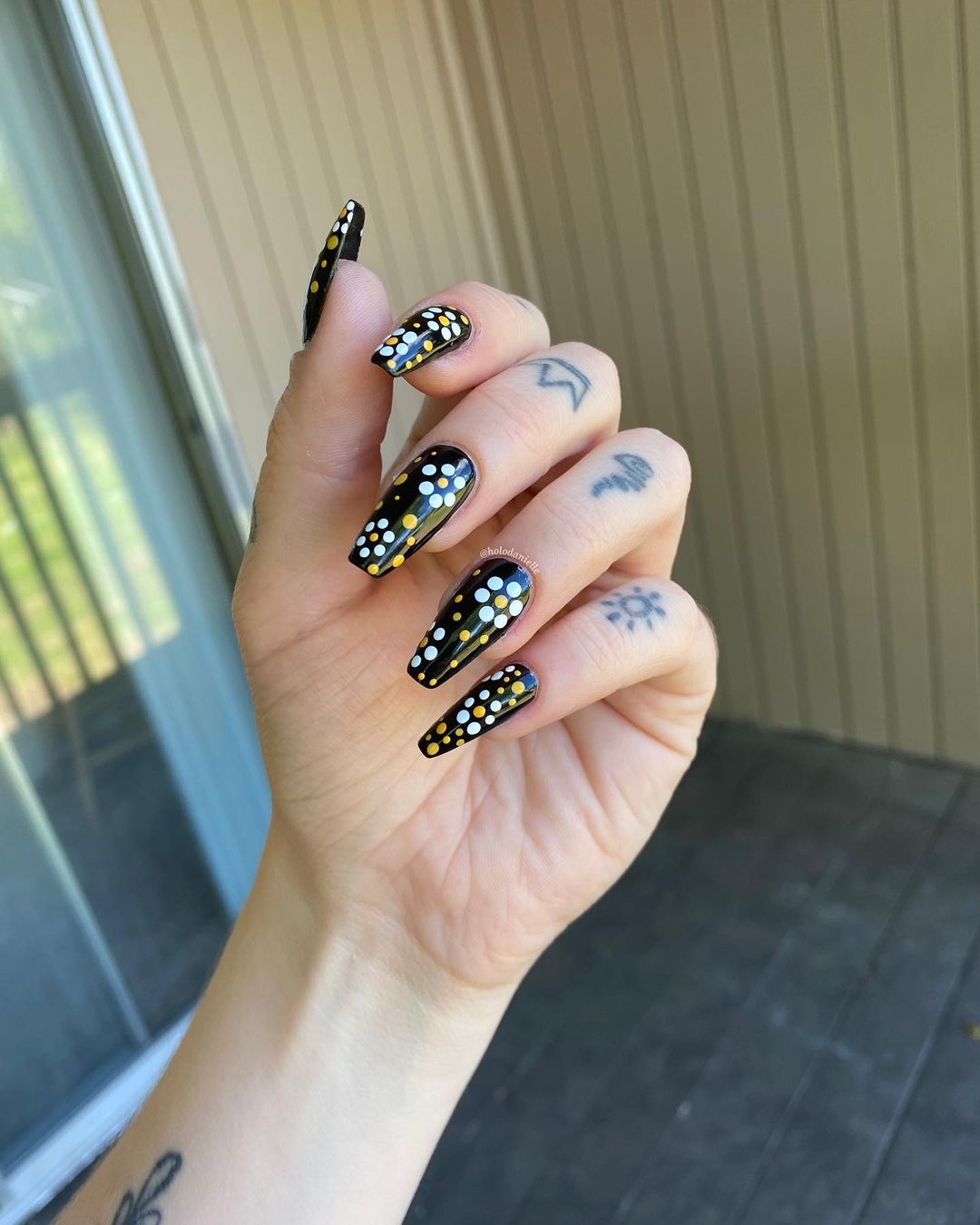 Polka Dot Nail Art