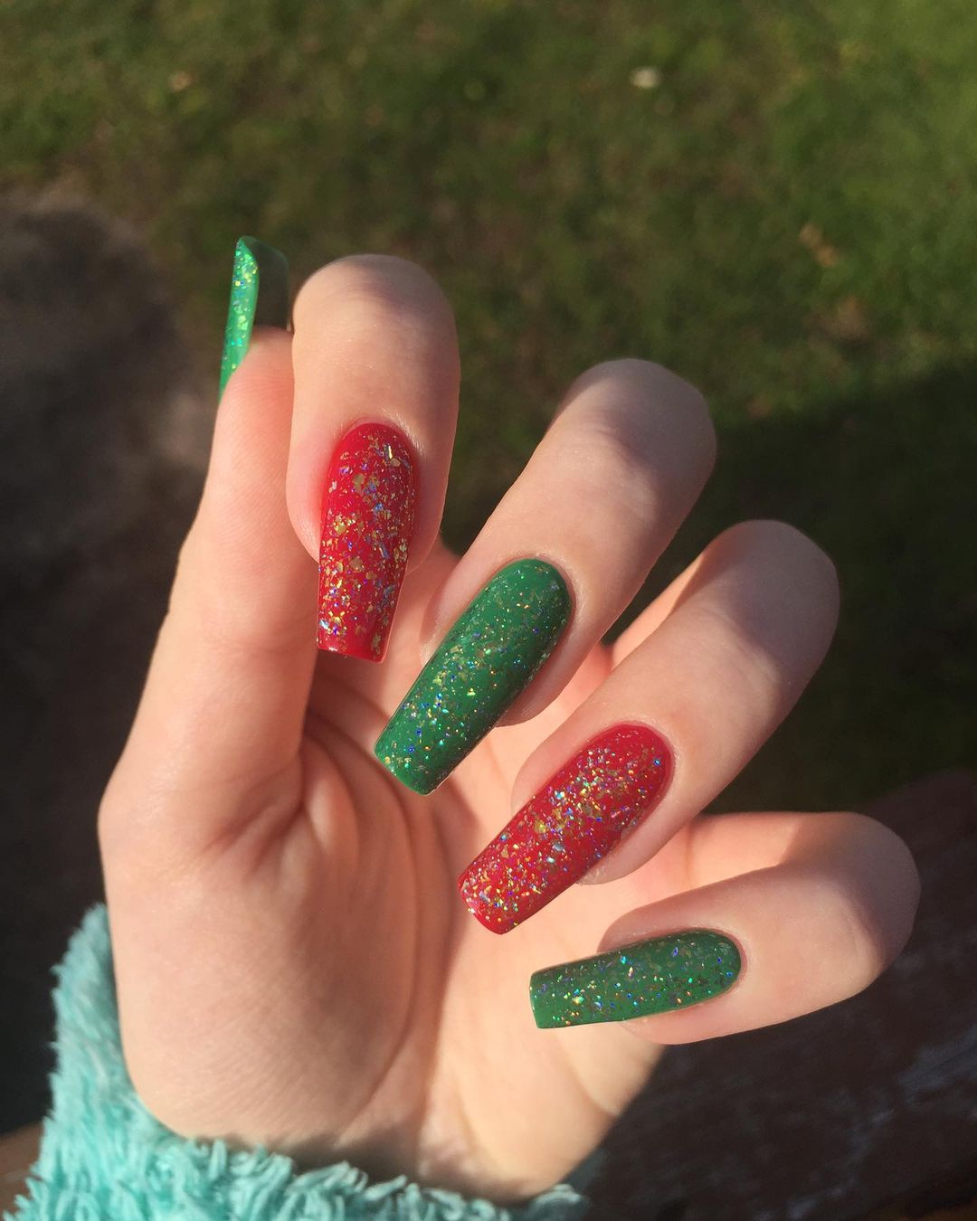 57+ Best Green Christmas Nail Ideas [2023] For A Gorgeous Festive Style -  Girl Shares Tips