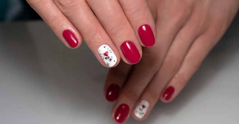 How to Apply Nail Stickers the Right Way? - 5 Easy Steps