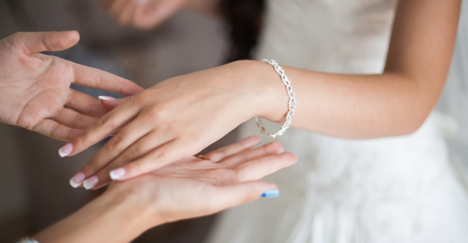 When to Get Nails Done Before the Wedding