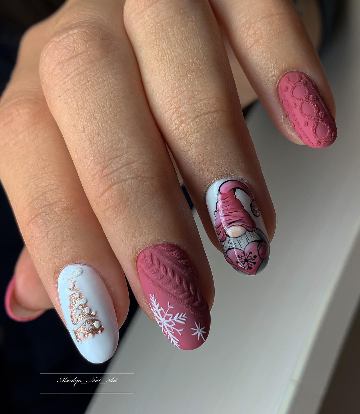 Sweater Nail Art