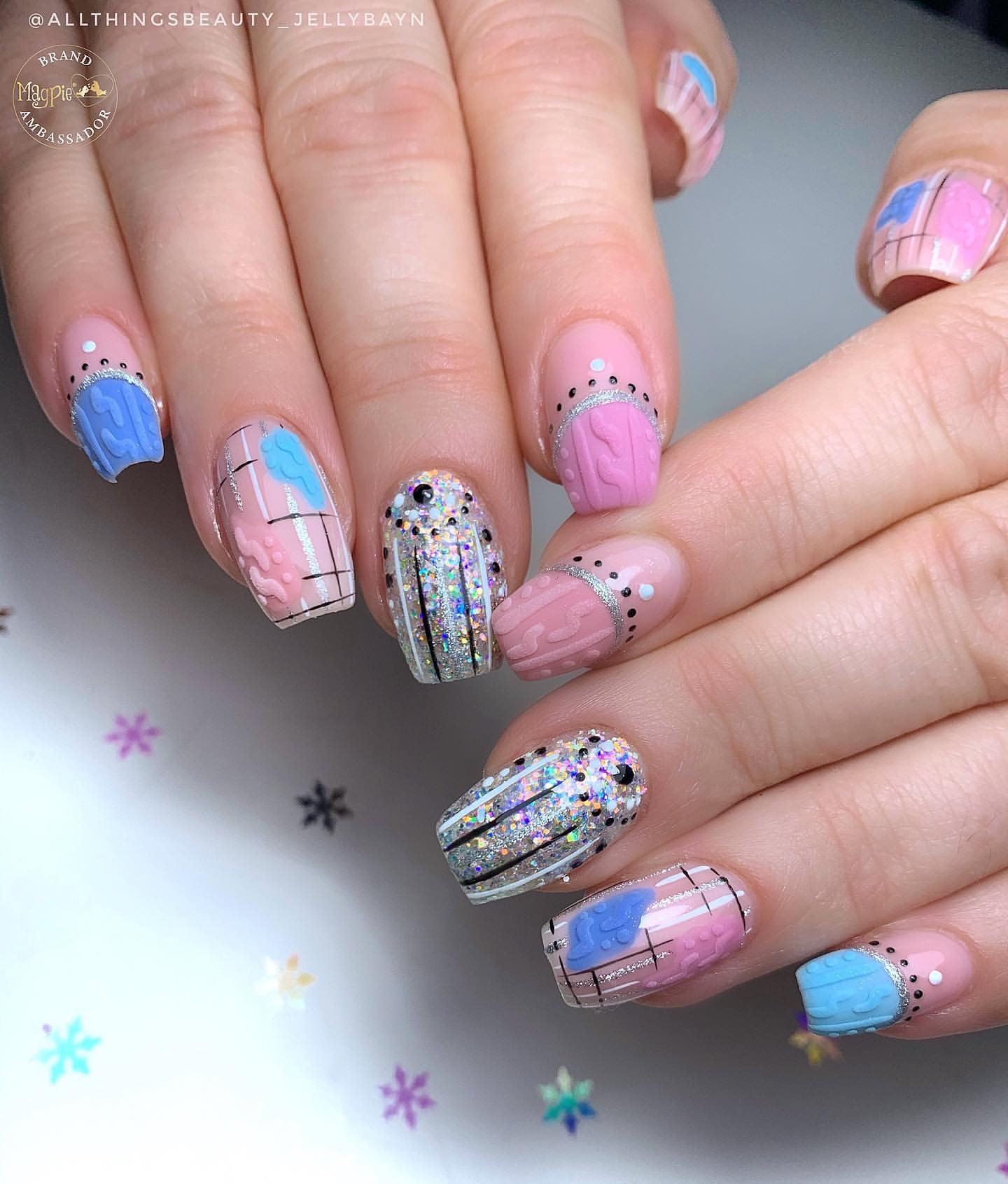 Sweater Nail Art