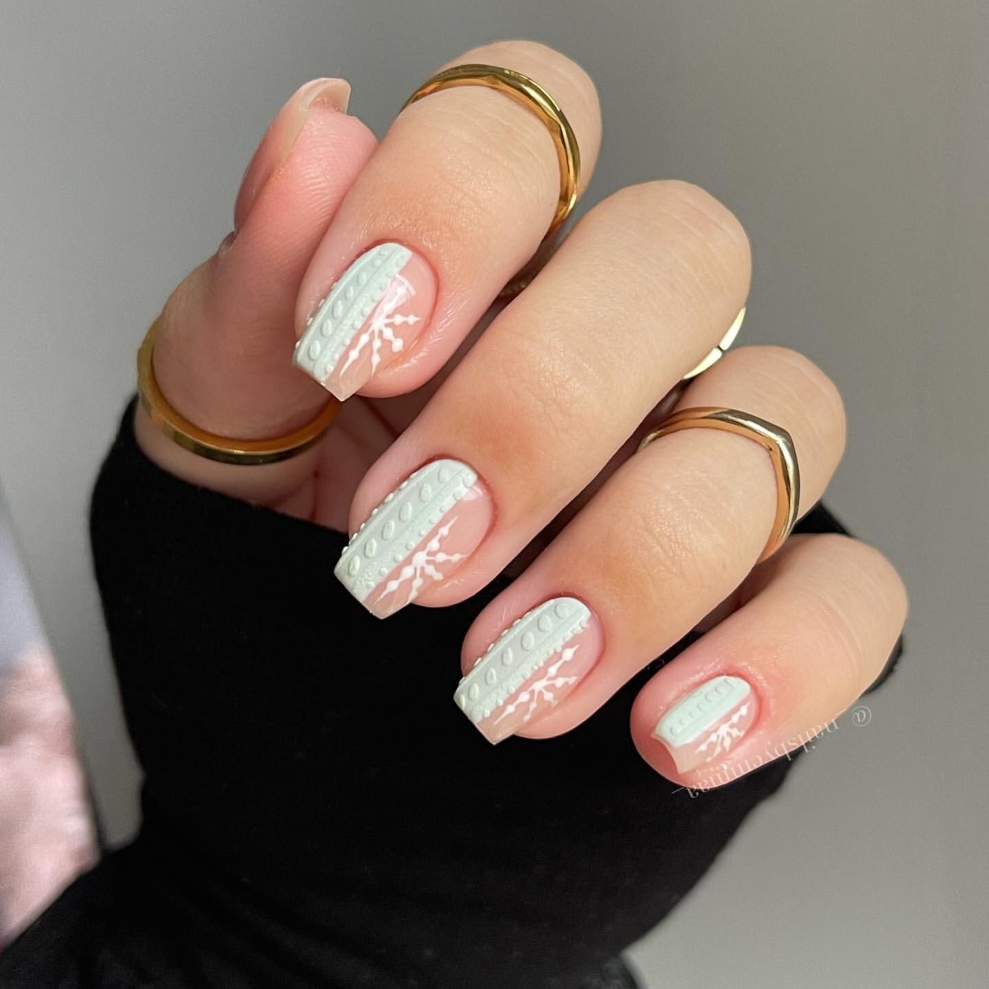 Sweater Nail Art