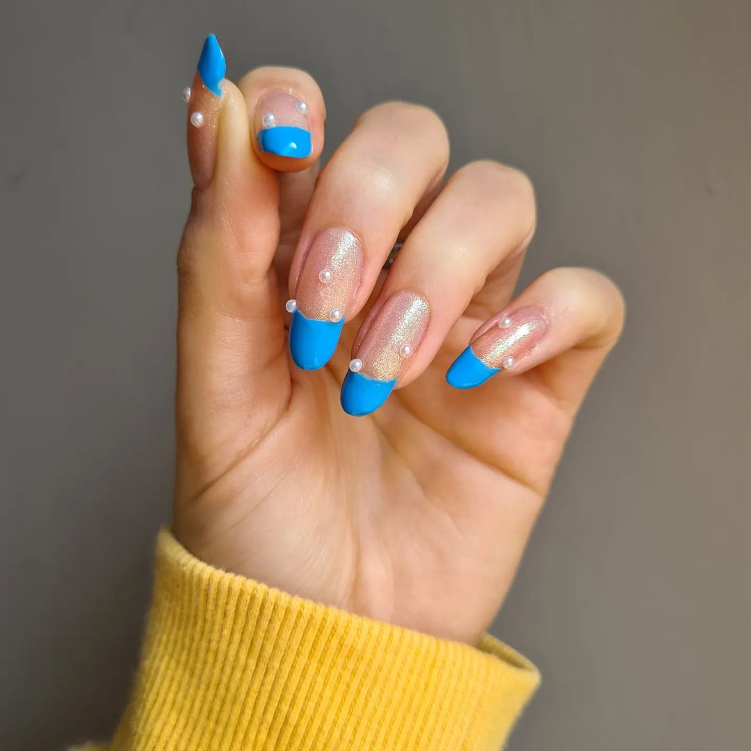 blue nail art