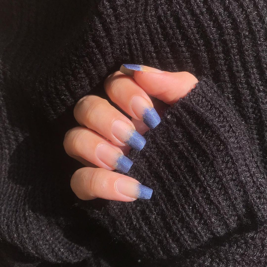 blue nail art