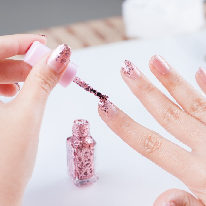 What is the Difference Between Nail Polish and Nail Paint?